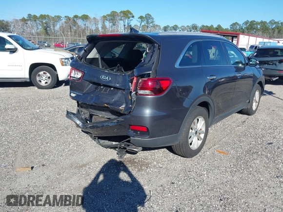 2019 Kia Sorento LX with VIN 5XYPGDA3XKG436510, listed as a IAAI auction lot 41010237 with 123,368 mi miles and . Bid and sale history available at carsss.com. Image 4.