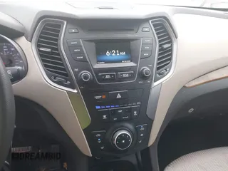 2016 Hyundai Santa Fe z VIN 5XYZU3LB0GG345673, wystawiony jako IAAI lot #42290297 z przebiegiem 75 701 mil mil oraz . Historia ofert i sprzedaży dostępna na DreamBid. Obrazek 21.