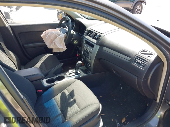 2011 Ford Fusion SE with VIN 3FAHP0HA2BR132049, listed as a IAAI auction lot 41891093 with 150,896 mi miles. Bid and sale history available at carsss.com. Image 5.