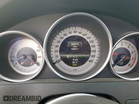 2013 Mercedes-Benz C 350 Sport с VIN WDDGF5HB1DA818794, выставлен на аукционе Copart как лот 57690935 с пробегом 166 511 миль миль и Списание • Salvage title. История ставок и продаж доступна на DreamBid. Изображение 9.