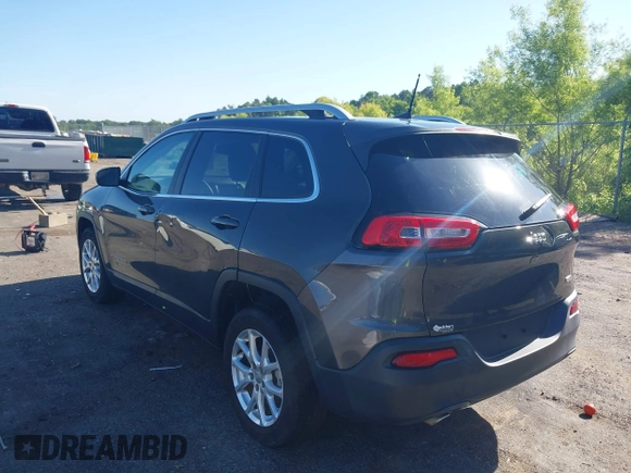 2016 Jeep Cherokee Latitude z VIN 1C4PJLCB6GW159039, wystawiony jako IAAI lot #42274817 z przebiegiem 136 269 mil mil oraz . Historia ofert i sprzedaży dostępna na DreamBid. Obrazek 3.