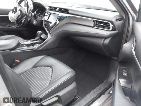2019 Toyota Camry LE z VIN 4T1B11HK7KU713082, wystawiony jako IAAI lot #42151362 z przebiegiem 93 546 mil mil oraz . Historia ofert i sprzedaży dostępna na DreamBid. Obrazek 5.