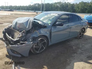 2023 Hyundai Elantra N Line z VIN KMHLR4AF4PU409016, wystawiony jako Copart lot #56015295 z przebiegiem Nie podano mil oraz Szkoda całkowita • Salvage title. Historia ofert i sprzedaży dostępna na DreamBid. Obrazek 1.