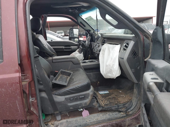 2015 Ford Super Duty F-250 SRW Lariat with VIN 1FT7W2BT4FED15783, listed as a IAAI auction lot 42012550 with 247,885 mi miles. Bid and sale history available at carsss.com. Image 5.