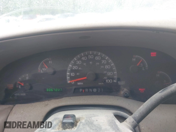 2003 Ford F-150 XL with VIN 1FTRX18L73NA88270, listed as a IAAI auction lot 42315557 with 306,722 mi miles and . Bid and sale history available at DreamBid. Image 7.