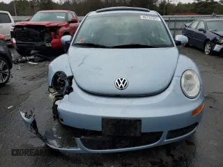 2010 Volkswagen New Beetle Coupe with VIN 3VWRG3AG0AM026688, listed as a Copart auction lot 46733325 with 59,944 mi miles and Salvage Title. Bid and sale history available at carsss.com. Image 5.