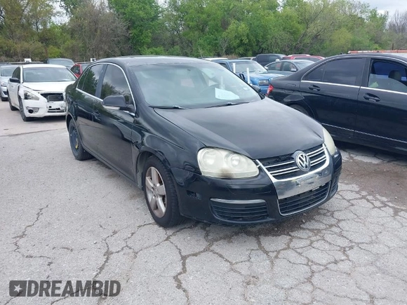 2008 Volkswagen Jetta Sedan SE with VIN 3VWRM71K58M104364, listed as a IAAI auction lot 41917090 with 178,399 mi miles. Bid and sale history available at carsss.com. Image 1.