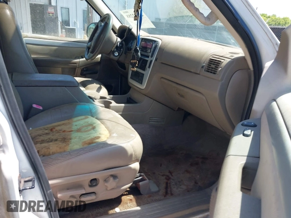 2002 Mercury Mountaineer с VIN 4M2DU86W32ZJ16155, выставлен на аукционе IAAI как лот 42062288 с пробегом Не указан миль и . История ставок и продаж доступна на DreamBid. Изображение 5.