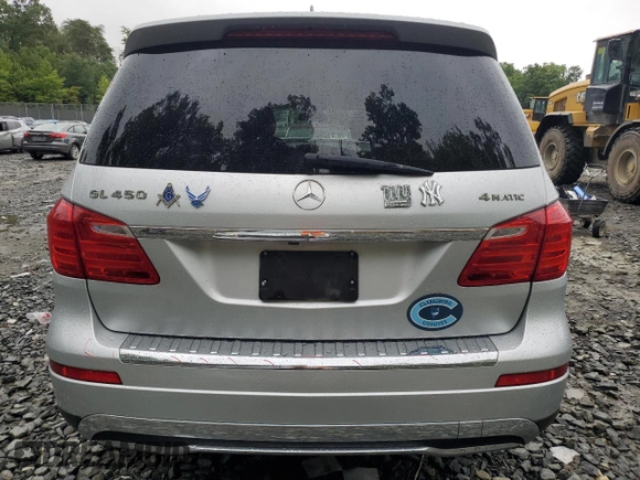 2016 Mercedes-Benz GL with VIN 4JGDF6EE8GA650475, listed as a Copart auction lot 66325814 with 189,223 mi miles and Salvage Title. Bid and sale history available at carsss.com. Image 6.