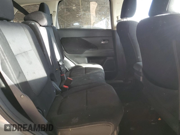 2018 Mitsubishi Outlander ES z VIN JA4AZ3A36JZ042328, wystawiony jako Copart lot #85902994 z przebiegiem 129 936 mil mil oraz Szkoda całkowita • Salvage title. Historia ofert i sprzedaży dostępna na DreamBid. Obrazek 11.