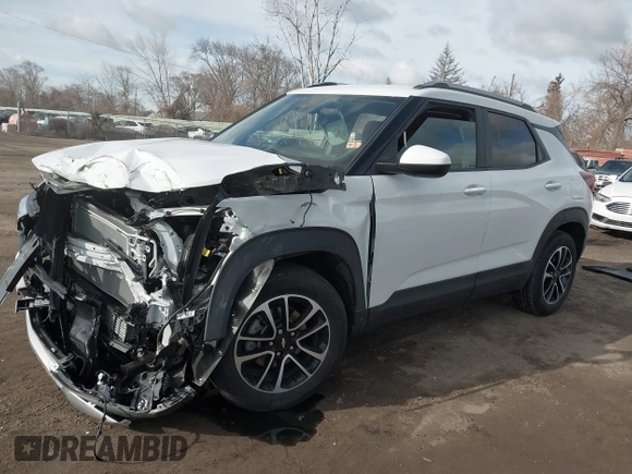 2024 Chevrolet TrailBlazer LT with VIN KL79MPSL2RB180818, listed as a IAAI auction lot 41870020 with 7,622 mi miles and . Bid and sale history available at DreamBid. Image 17.