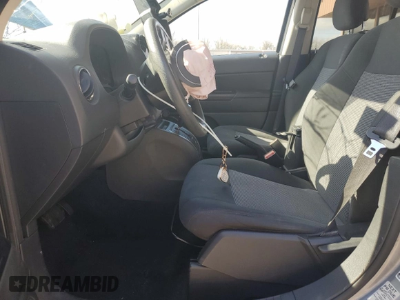 2016 Jeep Compass Sport with VIN 1C4NJCBA8GD568994, listed as a Copart auction lot 53832215 with 141,619 mi miles and Salvage title. Bid and sale history available at DreamBid. Image 7.