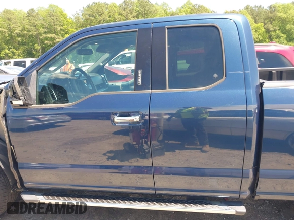 2016 Ford F-150 XLT with VIN 1FTEX1E88GFB80647, listed as a IAAI auction lot 42213706 with 70,022 mi miles and . Bid and sale history available at DreamBid. Image 14.