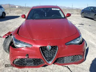 2017 Alfa Romeo Giulia Ti with VIN ZARFAECN1H7533267, listed as a Copart auction lot 40190223 with 81,088 mi miles. Bid and sale history available at carsss.com. Image 5.