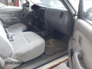 2001 Toyota Tacoma with VIN 5TEPM62N91Z841539, listed as a IAAI auction lot 42628562 with 445,105 mi miles and . Bid and sale history available at DreamBid. Image 5.