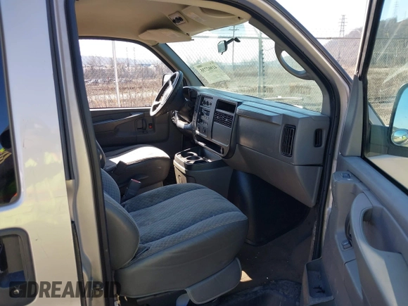 2006 Chevrolet Express Passenger с VIN 1GAHG35U961270030, выставлен на аукционе IAAI как лот 41902735 с пробегом 163 367 миль миль и . История ставок и продаж доступна на DreamBid. Изображение 5.