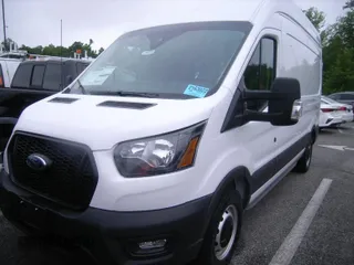 2023 Ford Transit Cargo with VIN 1FTBR1X86PKC01190, listed as a IAAI auction lot 42808925 with 41 mi miles and . Bid and sale history available at DreamBid. Image 15.