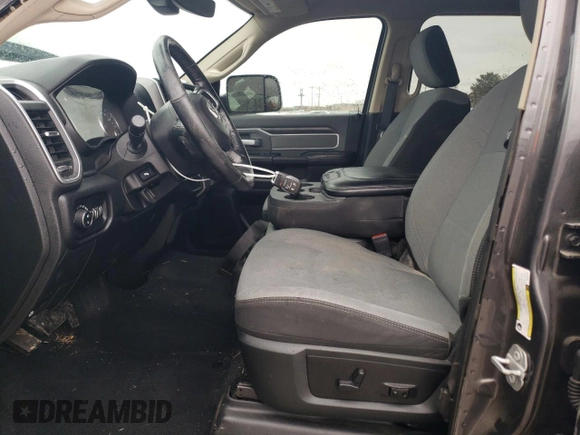 2019 Ram 2500 Big Horn with VIN 3C6UR5JJ9KG557345, listed as a Copart auction lot 46111125 with 141,193 mi miles and Salvage Title. Bid and sale history available at carsss.com. Image 7.