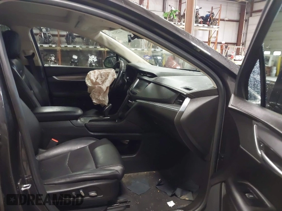 2018 Cadillac XT5 Luxury FWD with VIN 1GYKNCRS8JZ184322, listed as a IAAI auction lot 41225319 with 97,729 mi miles and . Bid and sale history available at carsss.com. Image 5.