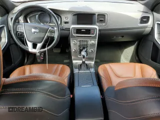 2015 Volvo S60 T5 Drive-E Premier with VIN YV126MFK2F1339122, listed as a Copart auction lot 45904793 with 51,688 mi miles. Bid and sale history available at carsss.com. Image 8.