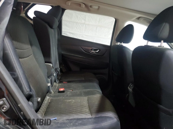 2017 Nissan Rogue SV z VIN 5N1AT2MV0HC740554, wystawiony jako Copart lot #55819475 z przebiegiem 149 648 mil mil oraz Szkoda całkowita • Salvage title. Historia ofert i sprzedaży dostępna na DreamBid. Obrazek 11.