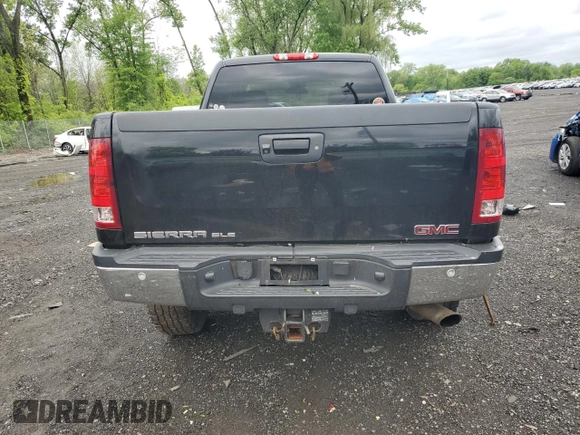2012 GMC Sierra 2500HD SLE z VIN 1GT220CG3CZ241577, wystawiony jako Copart lot #58050175 z przebiegiem 166 821 mil mil oraz Szkoda całkowita • Salvage title. Historia ofert i sprzedaży dostępna na DreamBid. Obrazek 6.