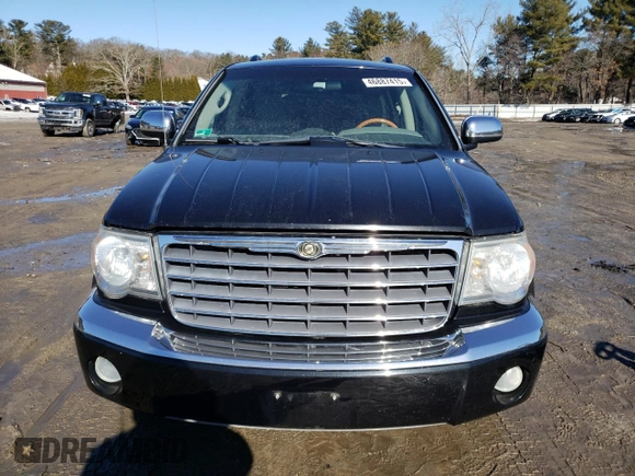 2008 Chrysler Aspen Limited z VIN 1A8HW58N18F127341, wystawiony jako Copart lot #46887415 z przebiegiem 100 645 mil mil oraz Czysty tytuł • Clean title. Historia ofert i sprzedaży dostępna na DreamBid. Obrazek 5.