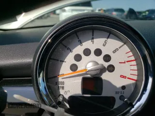 2013 MINI Clubman z VIN WMWZF3C50DT489385, wystawiony jako Copart lot #55945825 z przebiegiem 96 607 mil mil oraz Szkody całkowita. Historia ofert i sprzedaży dostępna na DreamBid. Obrazek 9.