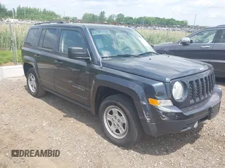 2015 Jeep Patriot Sport z VIN 1C4NJPBB2FD199094, wystawiony jako IAAI lot #42465784 z przebiegiem 92 744 mil mil oraz . Historia ofert i sprzedaży dostępna na DreamBid. Obrazek 1.