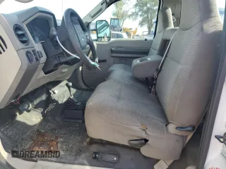 2008 Ford F-350 z VIN 1FTWF31R48ED76853, wystawiony jako Copart lot #83960554 z przebiegiem 120 778 mil mil oraz Szkoda całkowita • Salvage title. Historia ofert i sprzedaży dostępna na DreamBid. Obrazek 7.