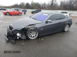 2008 BMW 3 Series 328xi z VIN WBAWV53568PF95374, wystawiony jako Copart lot #50985695 z przebiegiem 117 576 mil mil oraz Szkoda całkowita • Salvage title. Historia ofert i sprzedaży dostępna na DreamBid. Obrazek 1.
