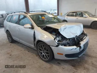 2014 Volkswagen Jetta TDI w/Sunroof z VIN 3VWPL7AJ2EM617195, wystawiony jako IAAI lot #41332609 z przebiegiem 118 926 mil mil oraz . Historia ofert i sprzedaży dostępna na DreamBid. Obrazek 1.