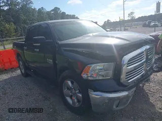 2016 Ram 1500 Big Horn z VIN 1C6RR6LT4GS195063, wystawiony jako IAAI lot #40442805 z przebiegiem 162 358 mil mil oraz . Historia ofert i sprzedaży dostępna na DreamBid. Obrazek 1.