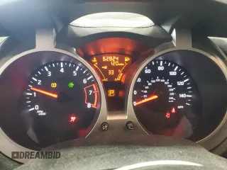 2015 Nissan Juke SL z VIN JN8AF5MV1FT559560, wystawiony jako Copart lot #50146625 z przebiegiem 62 824 mil mil oraz Szkoda całkowita • Salvage title. Historia ofert i sprzedaży dostępna na DreamBid. Obrazek 9.