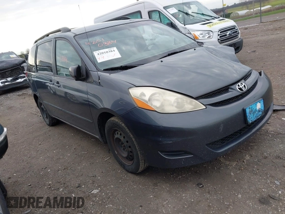 2007 Toyota Sienna CE with VIN 5TDZK23C97S047120, listed as a IAAI auction lot 42010384 with 186,070 mi miles. Bid and sale history available at carsss.com. Image 1.