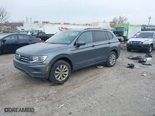 2020 Volkswagen Tiguan S with VIN 3VV0B7AXXLM172960, listed as a IAAI auction lot 41021488 with 79,146 mi miles. Bid and sale history available at carsss.com. Image 17.