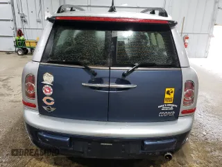 2011 MINI Clubman z VIN WMWZF3C51BTX81754, wystawiony jako Copart lot #64674524 z przebiegiem 109 083 mil mil oraz Szkoda całkowita • Salvage title. Historia ofert i sprzedaży dostępna na DreamBid. Obrazek 6.