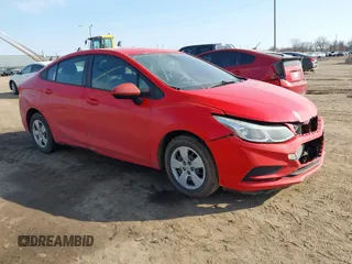2017 Chevrolet Cruze LS z VIN 1G1BC5SM2H7109696, wystawiony jako IAAI lot #41784882 z przebiegiem 107 686 mil mil oraz . Historia ofert i sprzedaży dostępna na DreamBid. Obrazek 1.