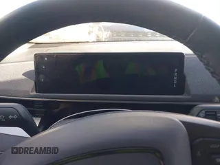 2022 Ford Mustang Mach-E Select z VIN 3FMTK1SS2NMA17717, wystawiony jako IAAI lot #41737529 z przebiegiem Nie podano mil oraz . Historia ofert i sprzedaży dostępna na DreamBid. Obrazek 7.