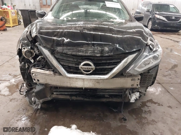 2017 Nissan Altima 2.5 SV with VIN 1N4AL3AP7HC247721, listed as a IAAI auction lot 41515872 with 133,938 mi miles. Bid and sale history available at carsss.com. Image 6.