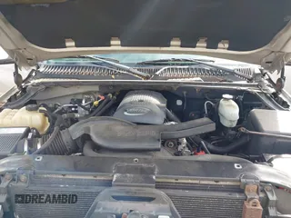 2004 Chevrolet Tahoe LT z VIN 1GNEK13T84J238990, wystawiony jako IAAI lot #42216881 z przebiegiem 214 271 mil mil oraz . Historia ofert i sprzedaży dostępna na DreamBid. Obrazek 10.