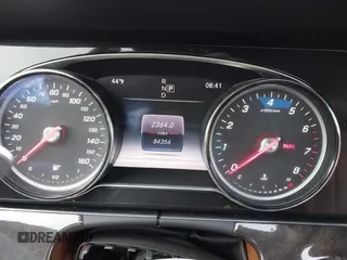 2019 Mercedes-Benz E with VIN WDD1J6HB4KF107584, listed as a IAAI auction lot 41402861 with 84,356 mi miles. Bid and sale history available at carsss.com. Image 7.
