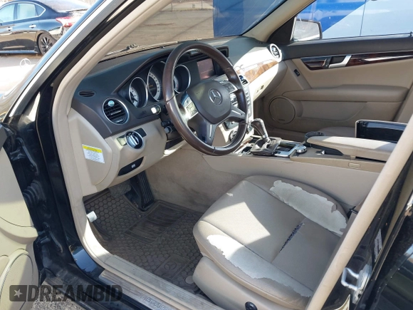 2013 Mercedes-Benz C-Class C 250 Sport with VIN WDDGF4HB8DR269848, listed as a IAAI auction lot 40823352 with 110,439 mi miles. Bid and sale history available at carsss.com. Image 5.