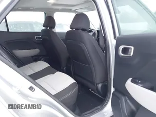 2022 Hyundai Venue SEL z VIN KMHRC8A31NU206543, wystawiony jako IAAI lot #41354252 z przebiegiem 42 256 mil mil oraz . Historia ofert i sprzedaży dostępna na DreamBid. Obrazek 8.