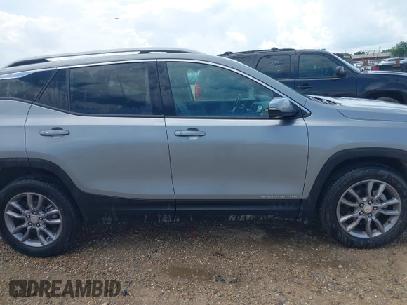 2023 GMC Terrain SLT z VIN 3GKALVEG9PL181616, wystawiony jako IAAI lot #42338137 z przebiegiem 44 400 mil mil oraz . Historia ofert i sprzedaży dostępna na DreamBid. Obrazek 13.