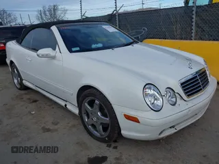 2002 Mercedes-Benz CLK 320/430 z VIN WDBLK70G02T104680, wystawiony jako IAAI lot #41706433 z przebiegiem Nie podano mil oraz . Historia ofert i sprzedaży dostępna na DreamBid. Obrazek 1.