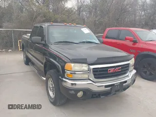 2003 GMC Sierra 1500HD SLE z VIN 1GTGC13U63F241508, wystawiony jako IAAI lot #41736802 z przebiegiem 228 853 mil mil oraz . Historia ofert i sprzedaży dostępna na DreamBid. Obrazek 1.