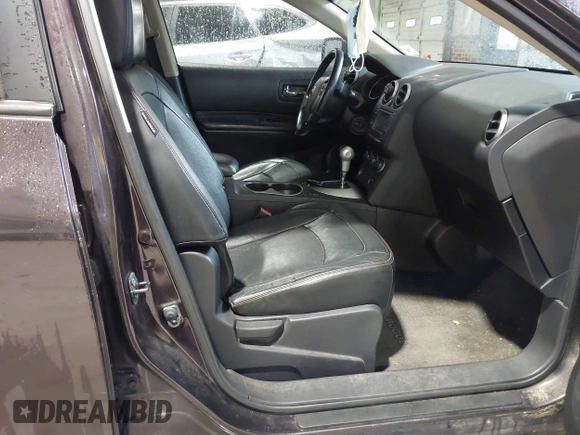 2011 Nissan Rogue S z VIN JN8AS5MT4BW163397, wystawiony jako IAAI lot #42248094 z przebiegiem 203 264 mil mil oraz . Historia ofert i sprzedaży dostępna na DreamBid. Obrazek 5.