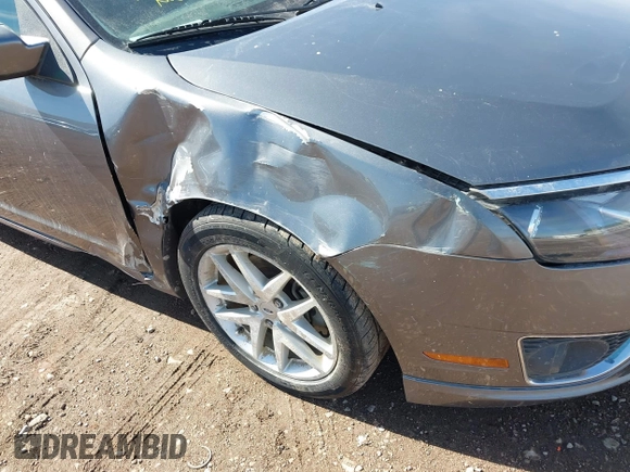 2011 Ford Fusion SEL with VIN 3FAHP0JAXBR211432, listed as a IAAI auction lot 41692412 with 195,623 mi miles. Bid and sale history available at carsss.com. Image 13.