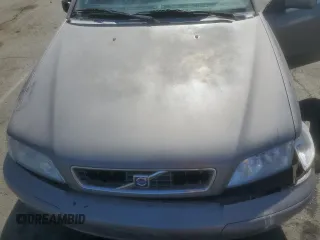 2004 Volvo V40 z VIN YV1VW27564F038086, wystawiony jako Copart lot #69464094 z przebiegiem 223 544 mil mil oraz Tytuł czysty. Historia ofert i sprzedaży dostępna na DreamBid. Obrazek 11.